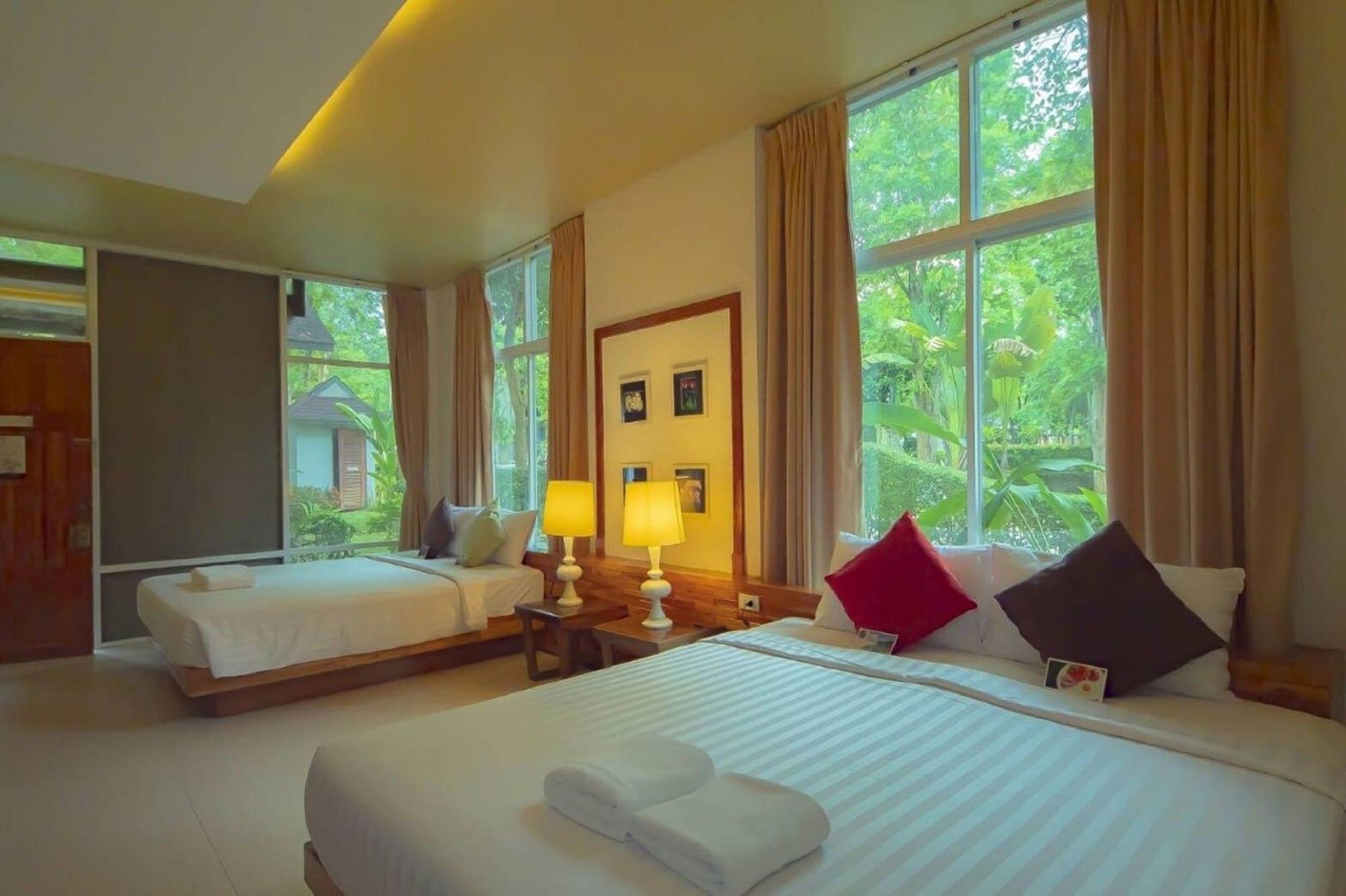 Nana Resort Kaeng Kachan Exteriör bild